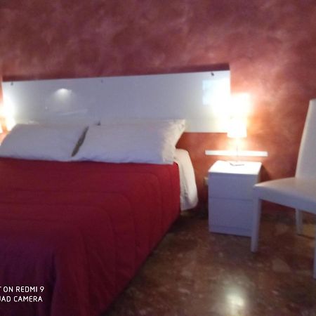Bed & Breakfast Fontanarossa Airport -Private Parking- Catania Ngoại thất bức ảnh